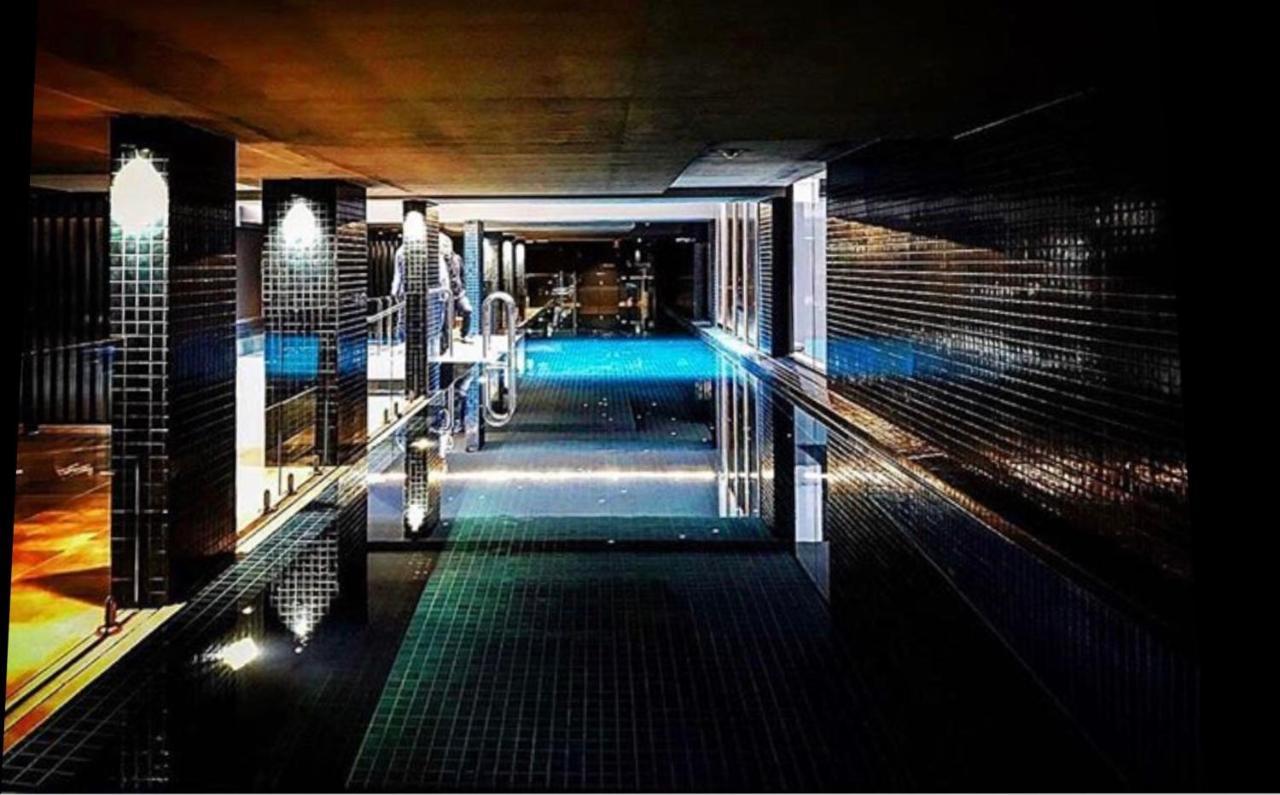 Midnight Luxe 1Br 1Bath Apartment 104 In The Heart Of Braddon Pool Sauna Secure Parking Wine Wifi Canberra Exteriör bild