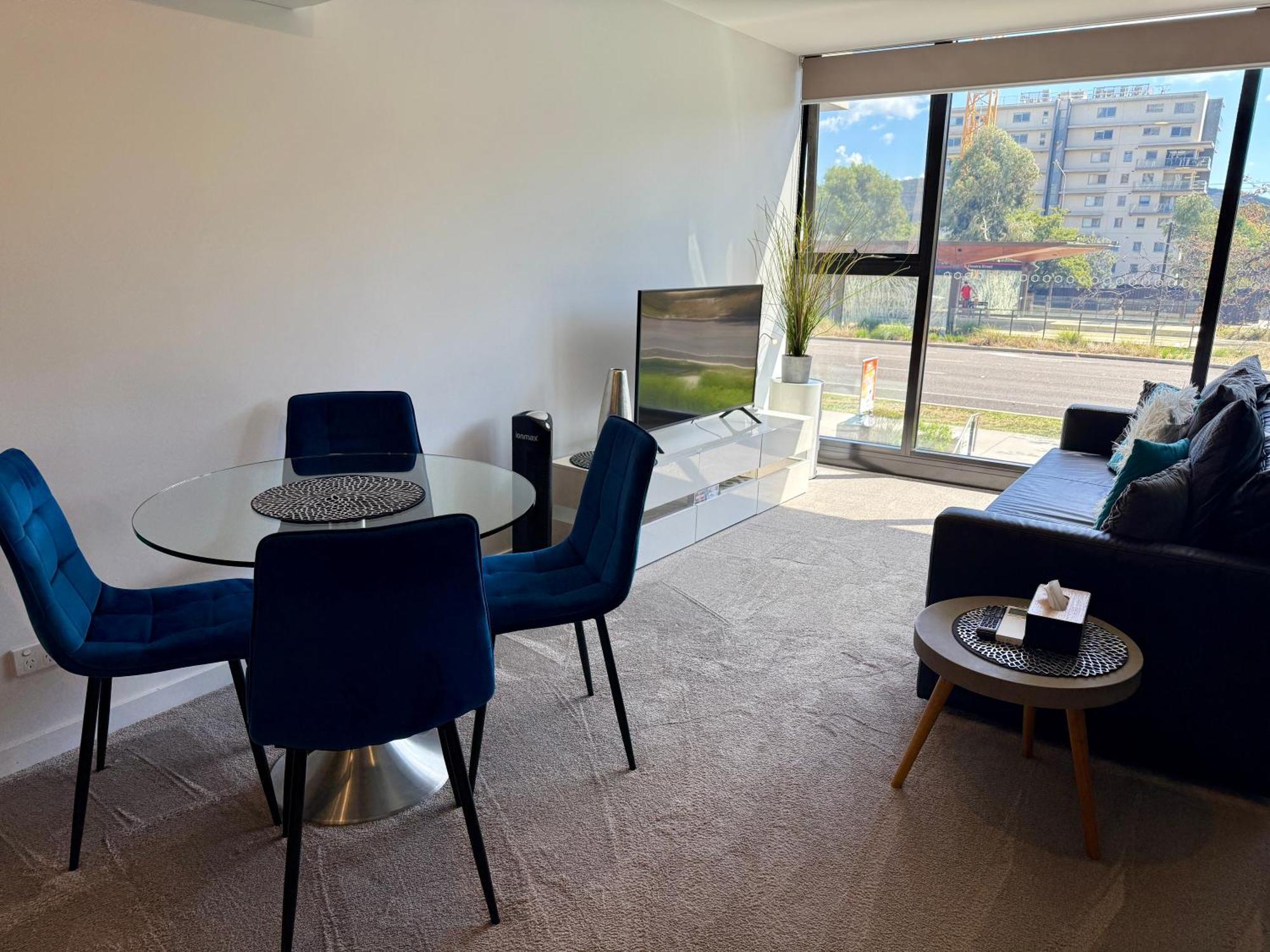 Midnight Luxe 1Br 1Bath Apartment 104 In The Heart Of Braddon Pool Sauna Secure Parking Wine Wifi Canberra Exteriör bild
